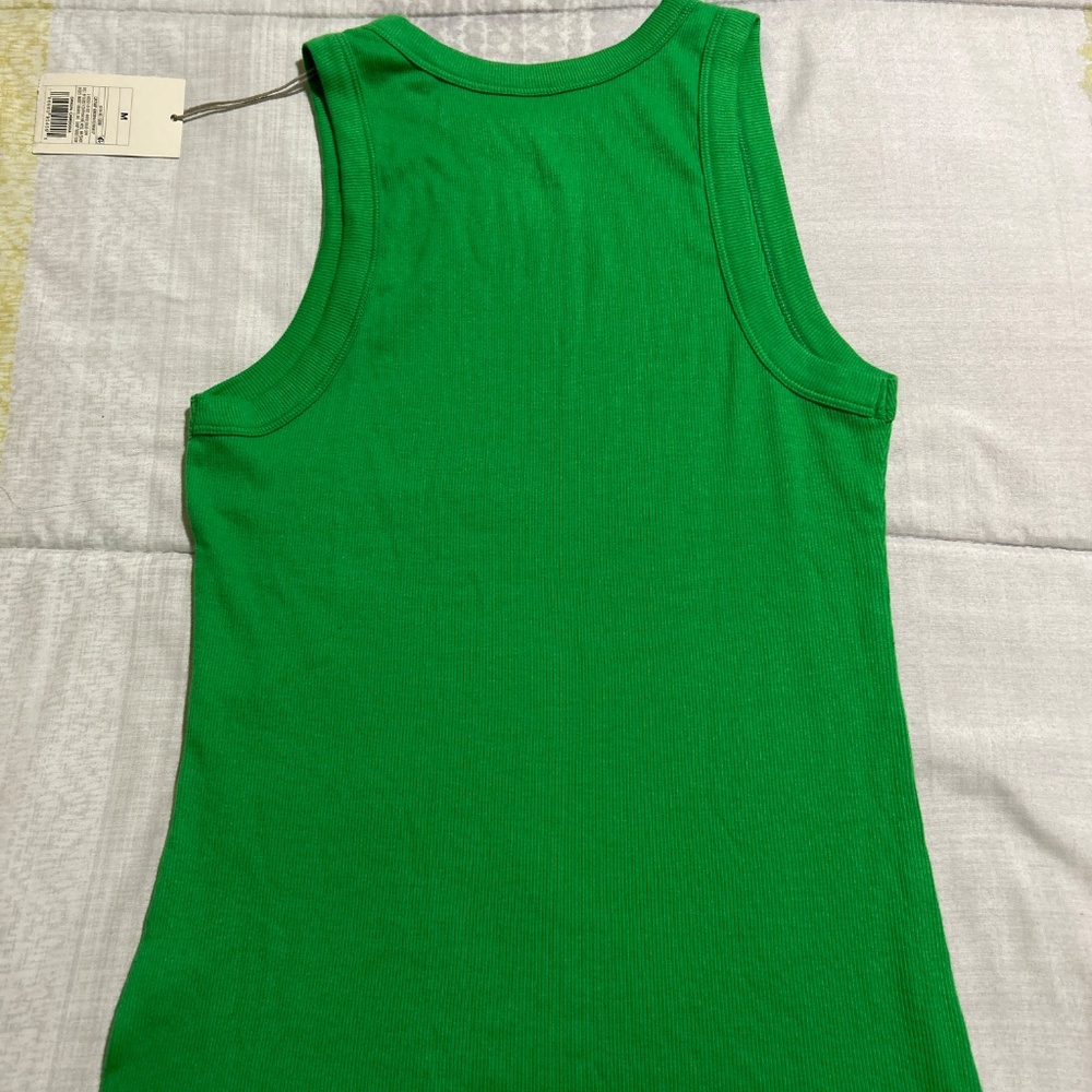 Tank - Picture 2 of 2